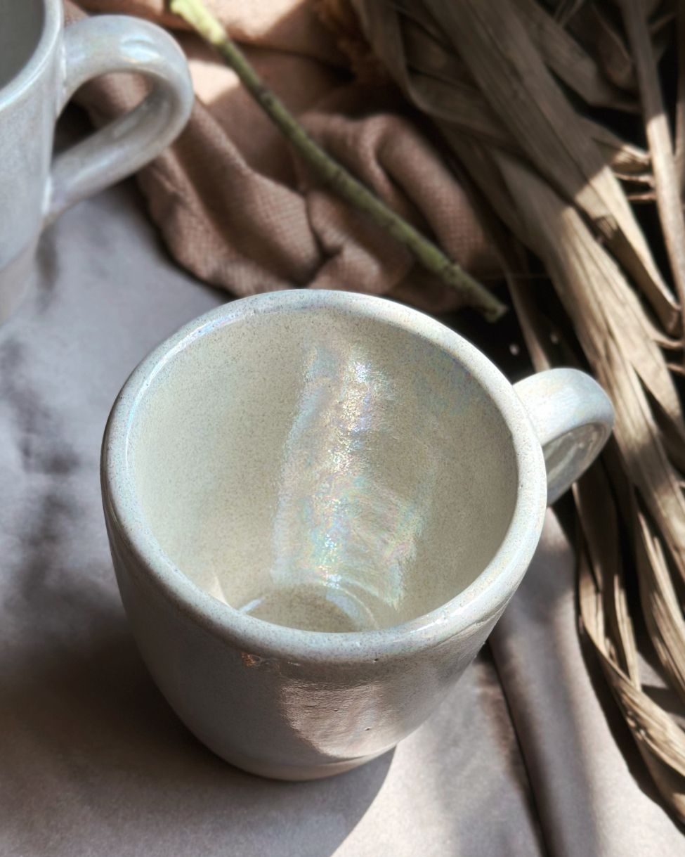 Pearl Oyster Mug