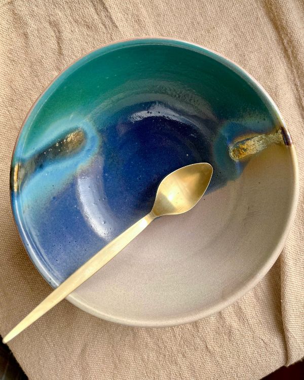 Coastal Skies Serving/Salad Bowl - Los Artisans