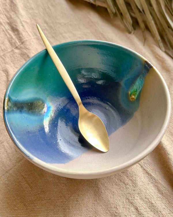 Coastal Skies Serving/Salad Bowl - Los Artisans