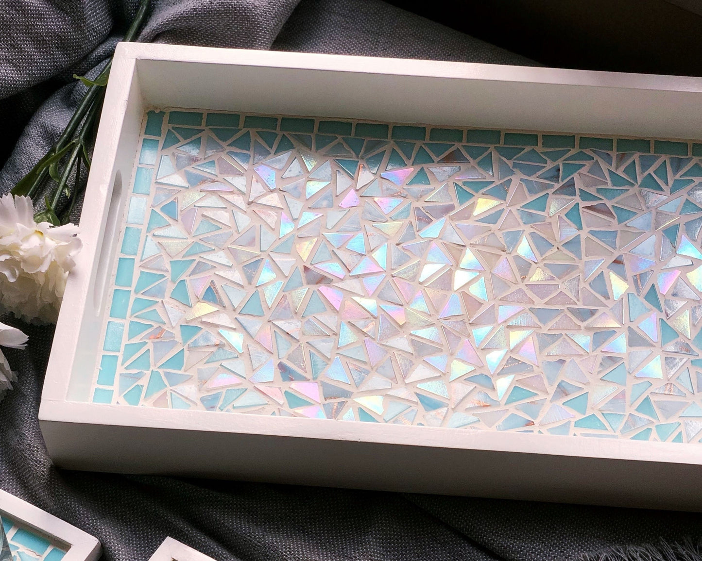 Mosaic Tray & Coaster Set with Shades of Turquoise, Aqua and Shimmering Pearl White embedded in a White-Painted Wooden Frame and Handle