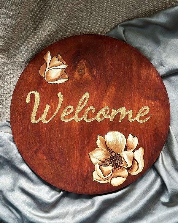 Handcrafted Wooden Welcome Sign Plate with Floral Design – Rustic Home Decor | With Wall Hanger